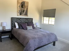 Creekside Retreat Close to Town - Image 5