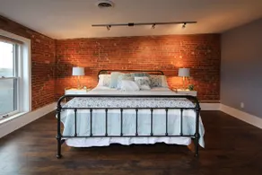 Stunning 2 BR, 2 BA, w/Elevator, Downtown Wooster - Image 2