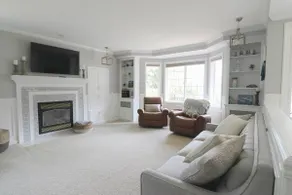 Peaceful Pines, Classy 3 bd 2 bath Home w/Hot Tub! - Image 2
