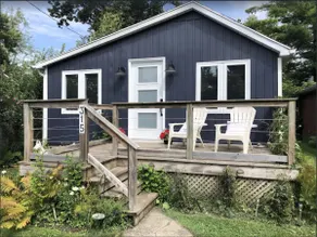 Crystal Cambridge Cottage - 5 min walk to the beach & local eateries! - Image 3