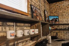 Dale Brisby's studio apartment @ the DaleWearHouse - Image 4