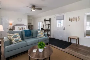 Studio Apt close to Park Lighthouse & Lake Ontario - Image 4