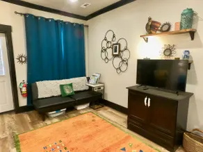 Sweet studio space easy access to everything - Image 3