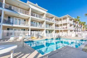 Caribleu Getaway• Hot Tub Heated Pool •Beach View - Image 5