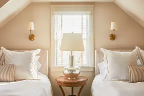 Sweet Pea-Designer 5BR Near Town-Featured in Vogue - Image 3