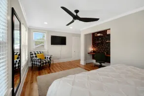 Apothecary - Upper Unit Downtown 2BR - Image 2