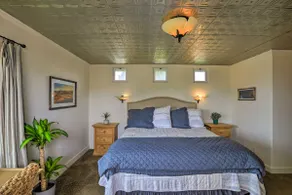 Ocean View Suite With Private Roof Deck - Image 5