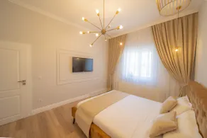 BlueSky Ultra-Central Premium Apartment - Image 5