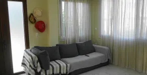 Seafront Apartment - Image 4