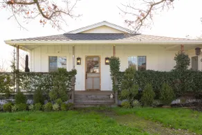 Farm Cottage With Private Pool - Image 4