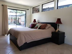 Guest Cottage located near University and Downtown - Image 3