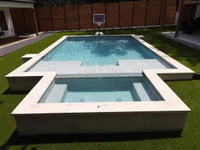 Catalina Guesthouse w/ Hot Tub and Pool - Image 4