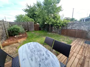 Gîte chez Ninon, the Garden on the banks of the Loire - Image 2