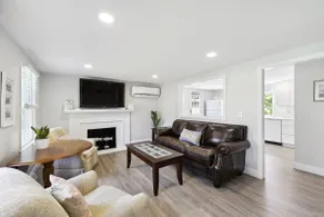 Charming Cape 🌞 Close to Beaches and Downtown - Image 5