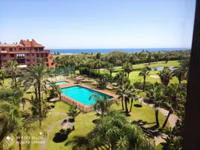 Elegant Apartment next to the Golf Course - Image 3