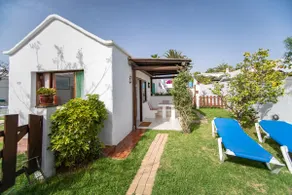 Cozy guest house with patio and garden. - Image 3