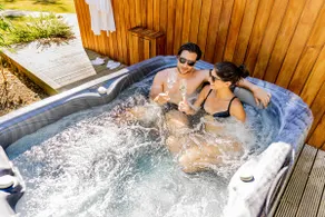Woodland Lodges with Hot Tub - Image 3