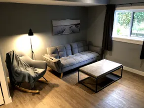 Ridge Meadows Garden Suite - Image 2