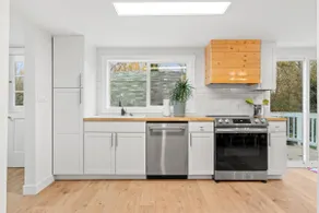 Updated Seattle house, Centrally located - Image 4