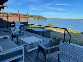 Anacortes Waterfront Complete Remodel/Hot Tub - Image 3