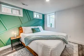 Sunrise Suite by the Park in Skyland - Image 3