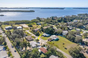 HUGE - Sleeps 16 | 4 Min to Beach | Pool table | - Image 5