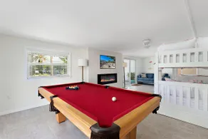HUGE - Sleeps 16 | 4 Min to Beach | Pool table | - Image 3