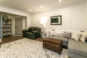 The Beach Pad · 4BR Getaway · Walk to Sylvan Beach - Image 4