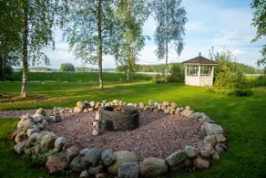 Authentic summer cottage by the lake - Image 2