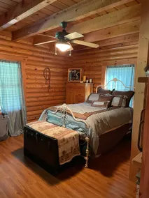 3 bdr 2 bath log cabin, 15 mins from Lake Huron - Image 4
