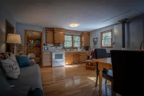 Riverfront Rustic Cottage - Image 4