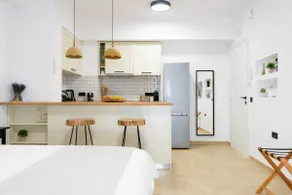 Marilias Luxury Studio Apartment - Image 2