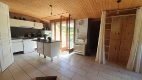 Atypical studio in the French countryside - Image 4