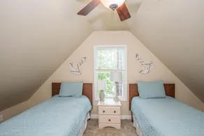 Sweet Retreat cozy Lake Martin cottage with a pool - Image 5