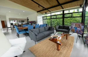 The Rooftop House - Image 2