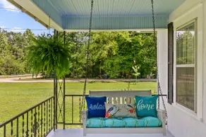 Genevieve's Cottage! Totally Renovated with all the Charm! - Image 3