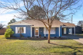 3BR Furnished Home, Downtown Mesa, Pet-Friendly - Image 2