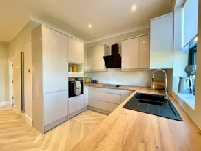 Peep o’ the Sea - Seaside Apartment - Image 4
