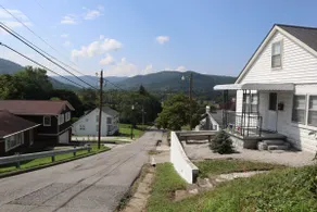 Mountain Views, Walking distance to State Park - Image 5