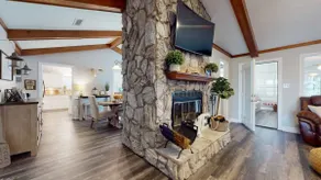 Sandy Cove-Waterfront Property on Lake Sam Rayburn - Image 5