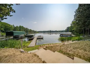 Lakefront Crosslake Cabin + Guest House - Image 5