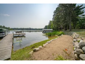 Lakefront Crosslake Cabin + Guest House - Image 4