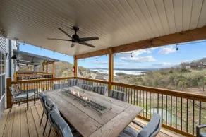 Modern Lakeview with All Ensuites, Entertainment Room, & Outdoor Fire Features - Image 3