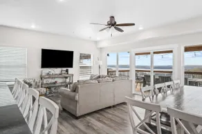 Modern Lakeview with All Ensuites, Entertainment Room, & Outdoor Fire Features - Image 5