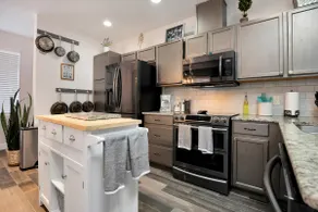 COZY HOME IN PICTURESQUE NW RENO, CENTRAL TO ALL! - Image 2