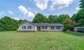 Peaceful | Full Privacy 3BR home in Matthews - Image 2