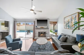  Fully Remodeled, Clean and Cozy, with FREE POOL/SPA HEATING.     - Image 2
