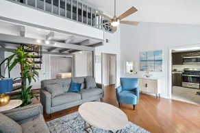  Fully Remodeled, Clean and Cozy, with FREE POOL/SPA HEATING.     - Image 3