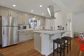 3bd/2ba Home | Foosball Table | BBQ & Fire Pit - Image 3