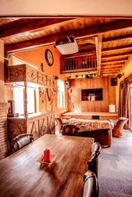 The Globetrotter's House - Image 4